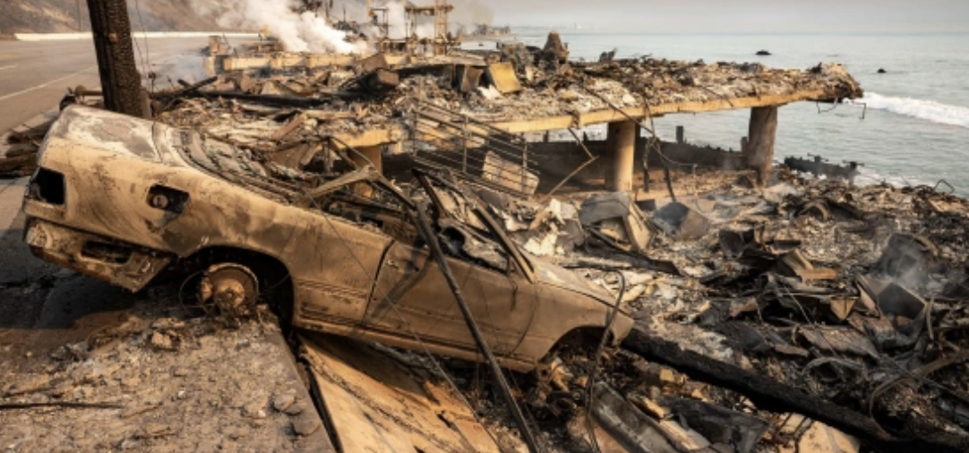 LA Fires: 10 Dead, 9,000 Structures Destroyed, 20,000 Acres Burned Up